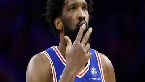 退役乒乓球女神婚后美艳动人，育儿后气质更上一层楼